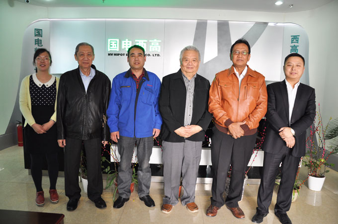 印度尼西亚的客户来我司考察串联谐振