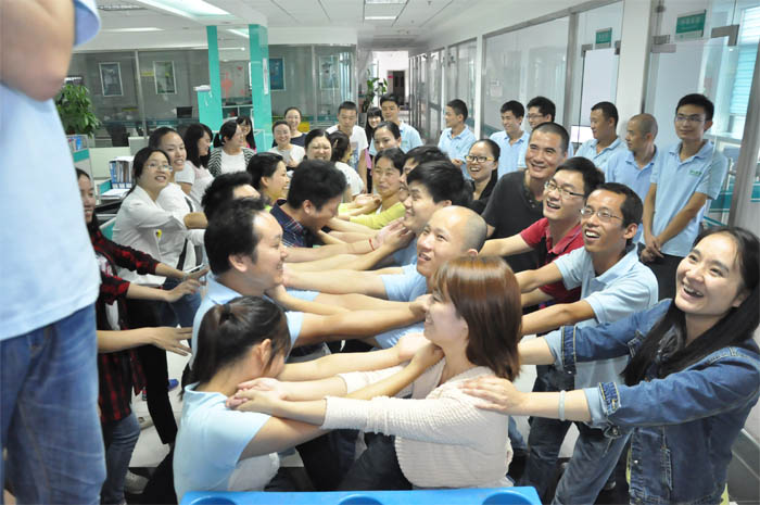 我们在激昂的比赛中喜迎中秋