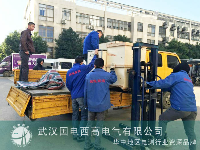 江苏客户派专车来我司提货