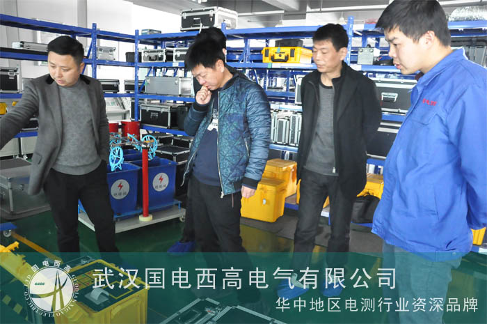 东北客户来访 考察一系列设备
